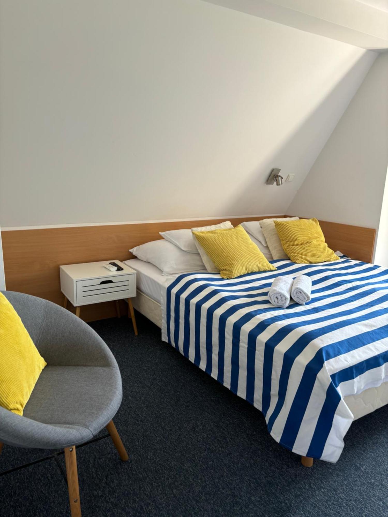 Sziget23 Hotell Ábrahámhegy Exteriör bild
