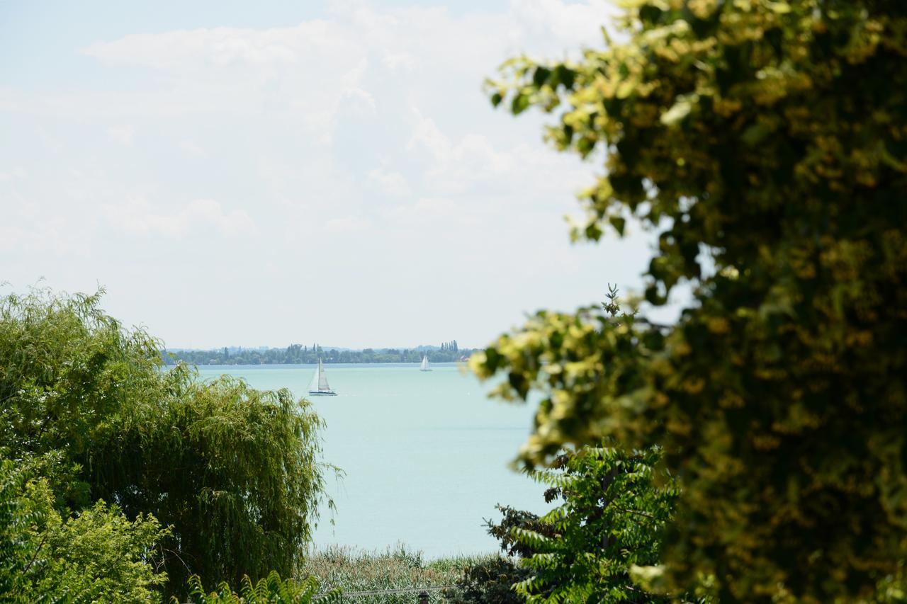 Sziget23 Hotell Ábrahámhegy Exteriör bild