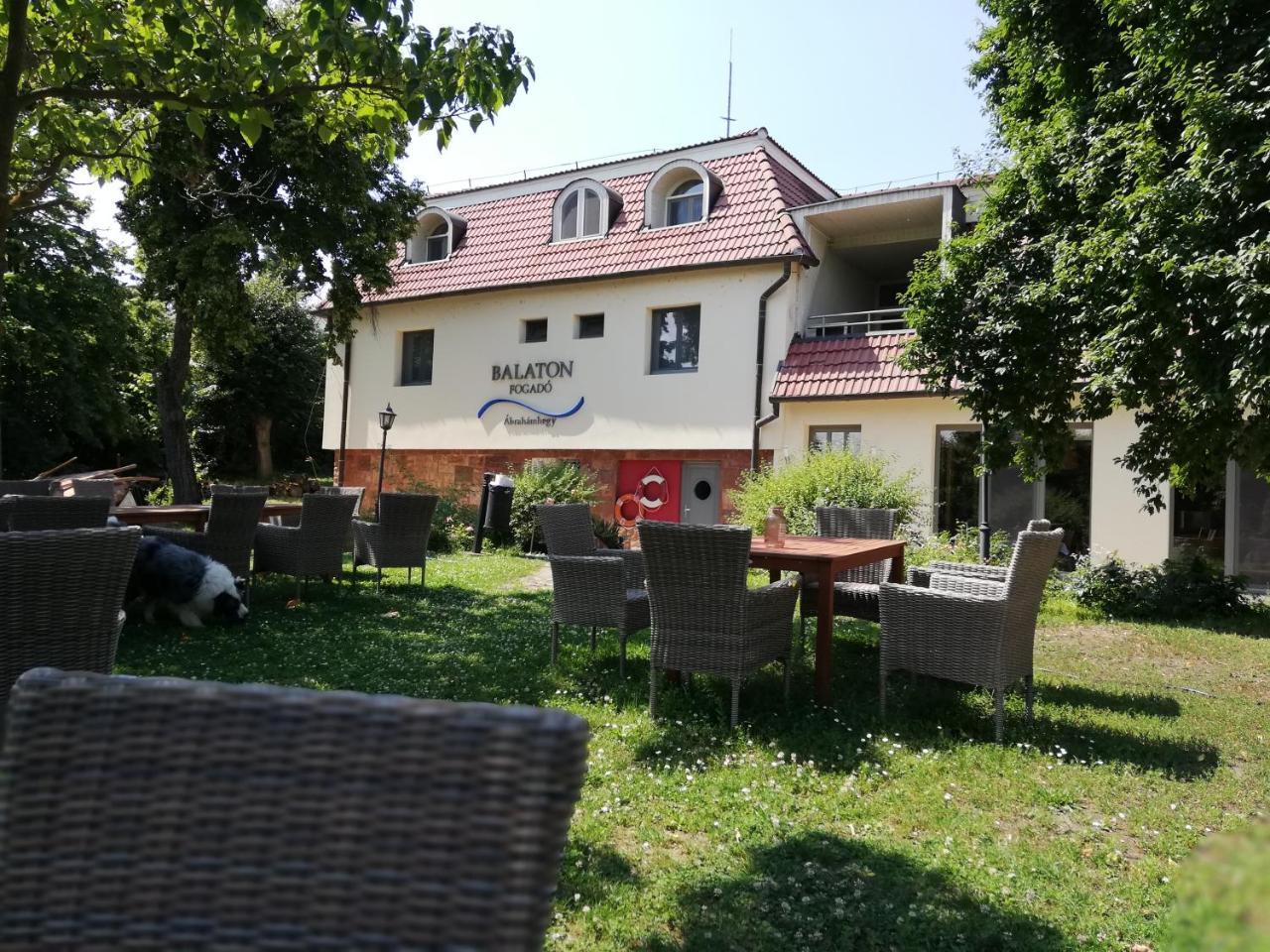 Sziget23 Hotell Ábrahámhegy Exteriör bild